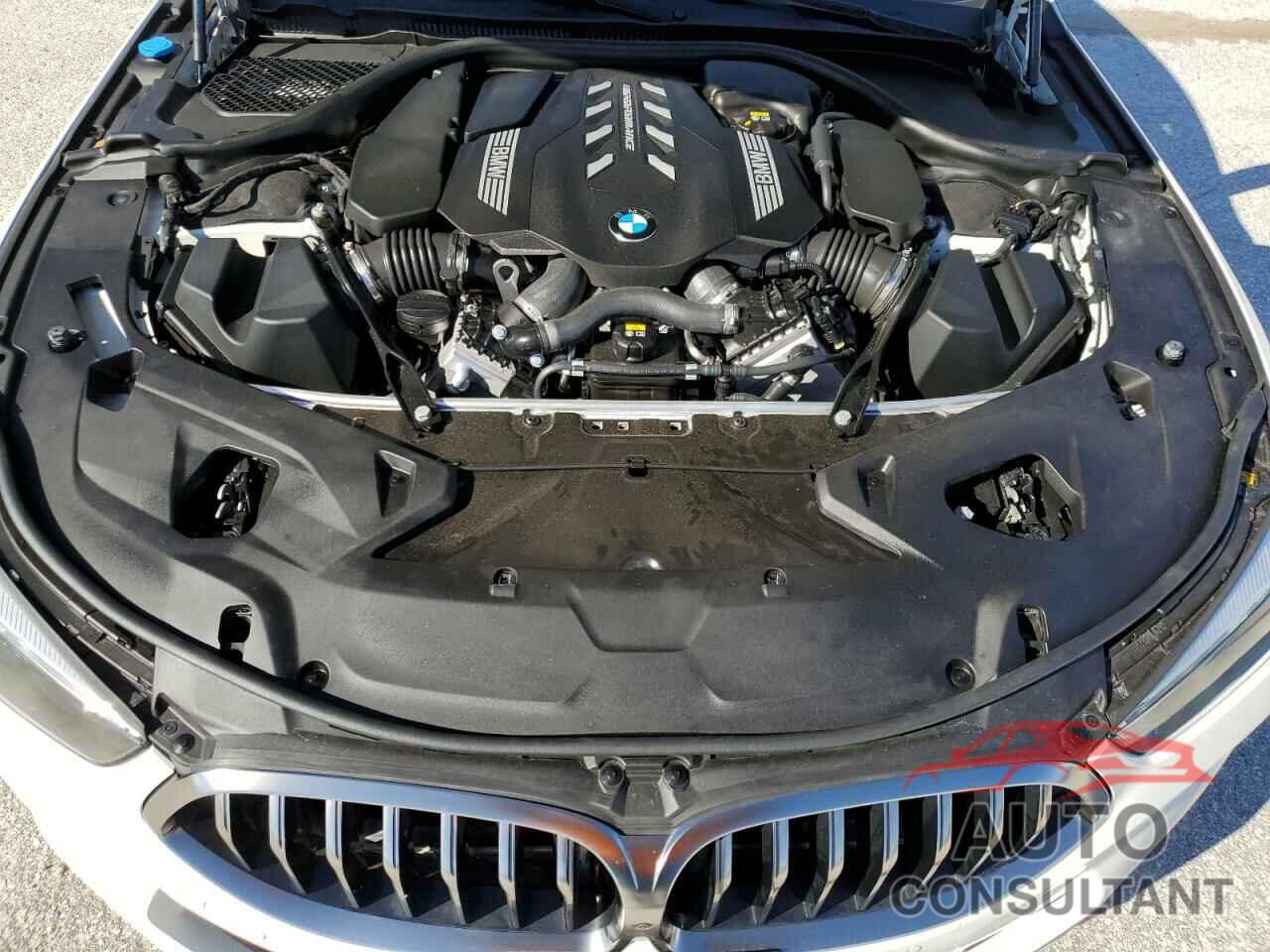 BMW M8 2022 - WBAGV8C03NCK03817