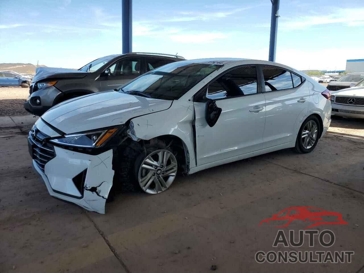 HYUNDAI ELANTRA 2019 - 5NPD84LF3KH408452