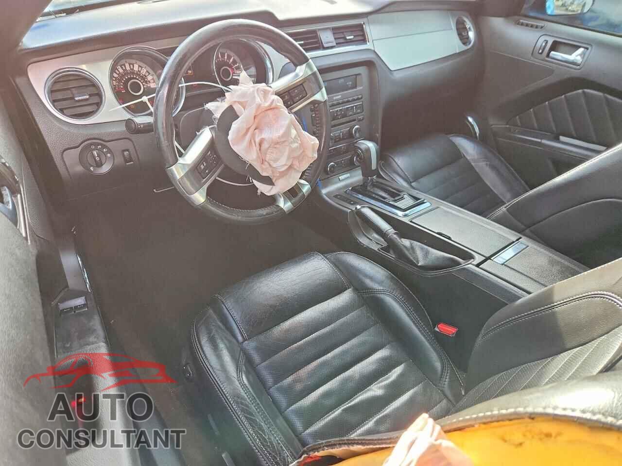 FORD MUSTANG 2013 - 1ZVBP8CF5D5273735