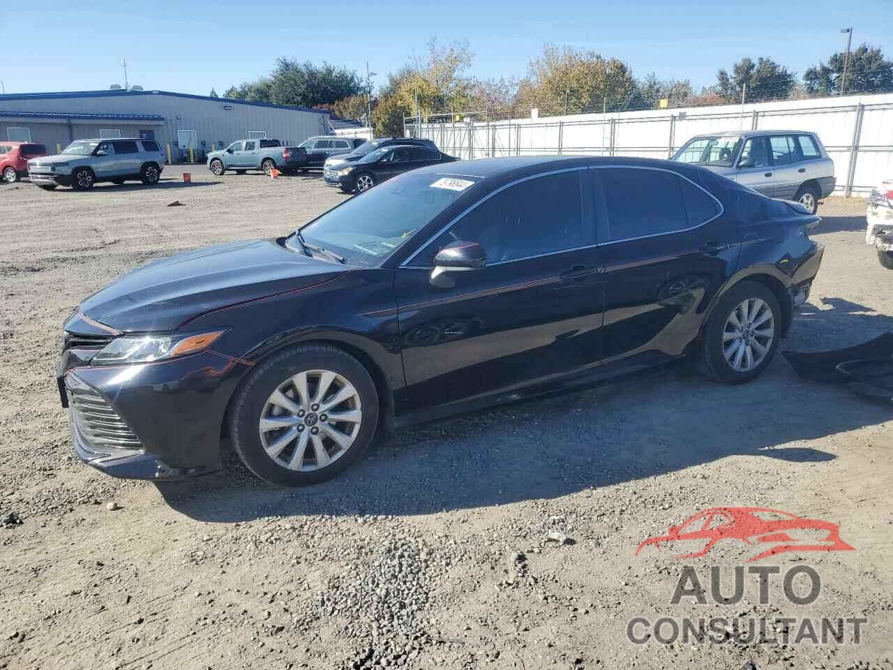 TOYOTA CAMRY 2018 - 4T1B11HK1JU604485
