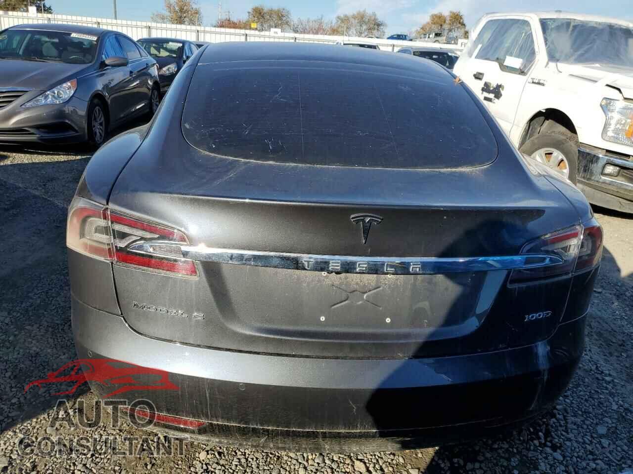 TESLA MODEL S 2017 - 5YJSA1E23HF232031