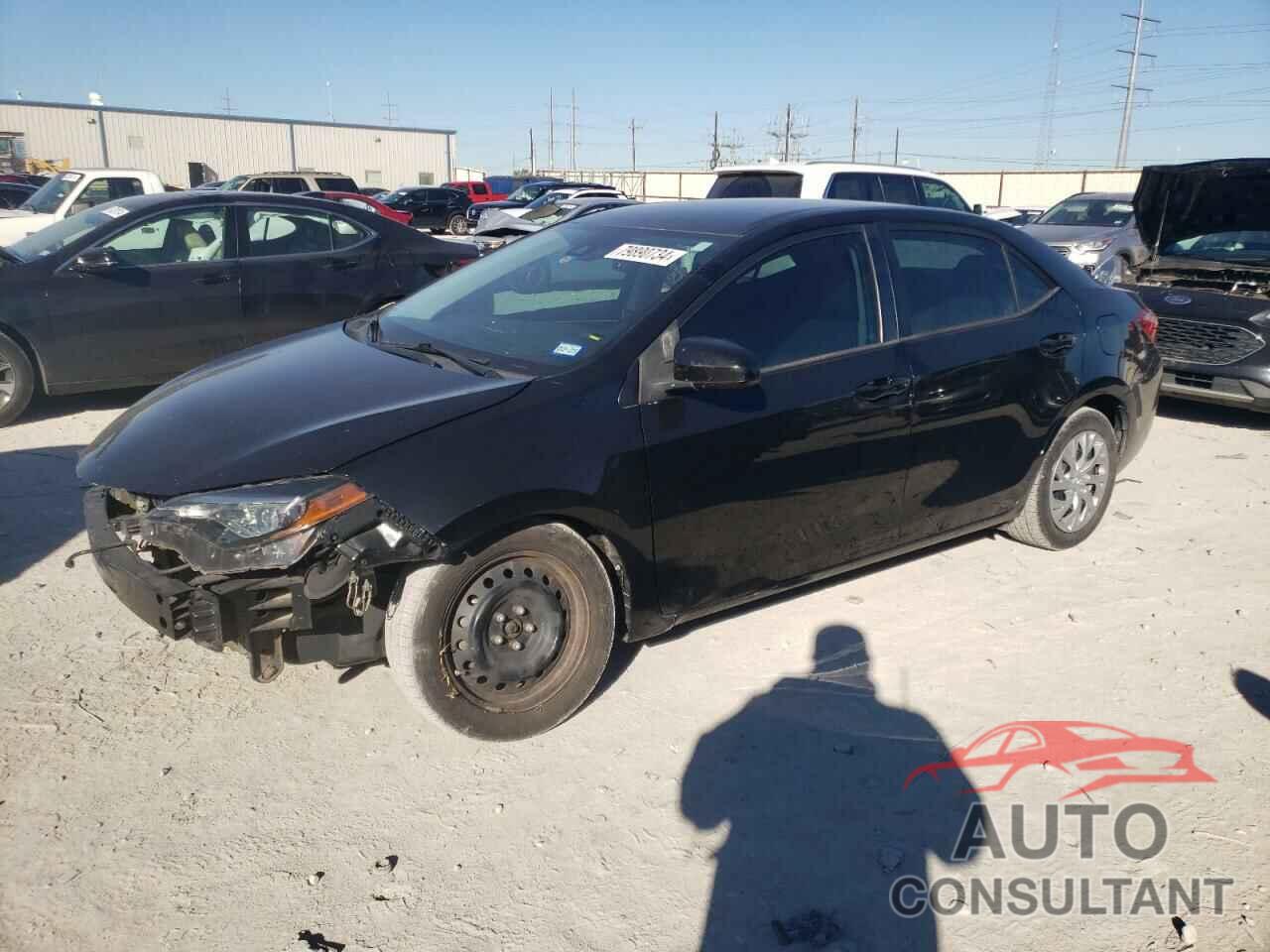 TOYOTA COROLLA 2018 - 5YFBURHE7JP798523