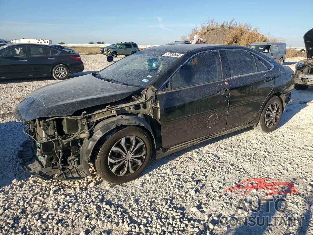 TOYOTA CAMRY 2016 - 4T4BF1FK3GR552859