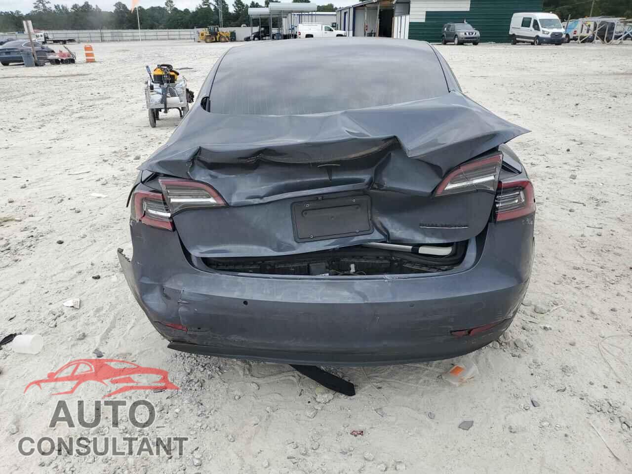 TESLA MODEL 3 2019 - 5YJ3E1EB9KF447655