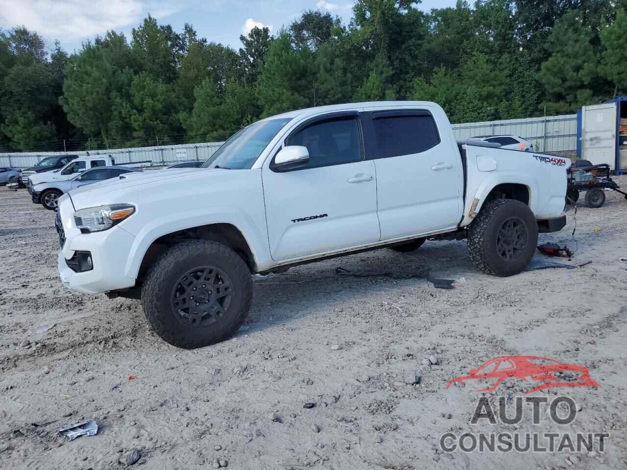 TOYOTA TACOMA 2018 - 5TFCZ5ANXJX155349