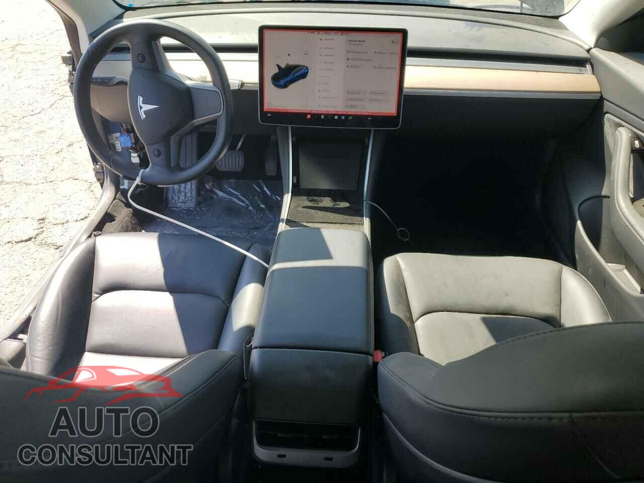 TESLA MODEL 3 2018 - 5YJ3E1EB4JF120370