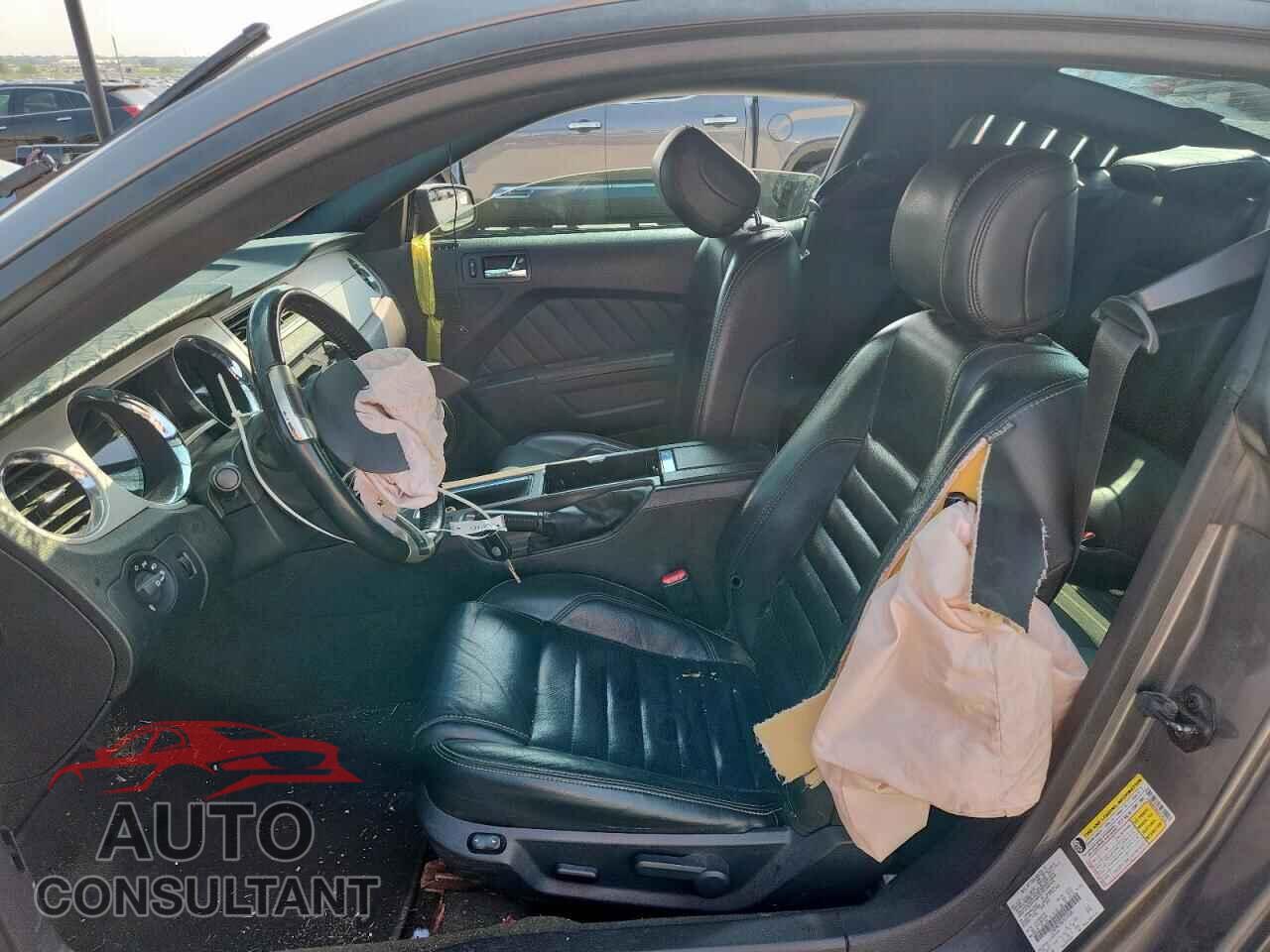 FORD MUSTANG 2013 - 1ZVBP8CF8D5274300