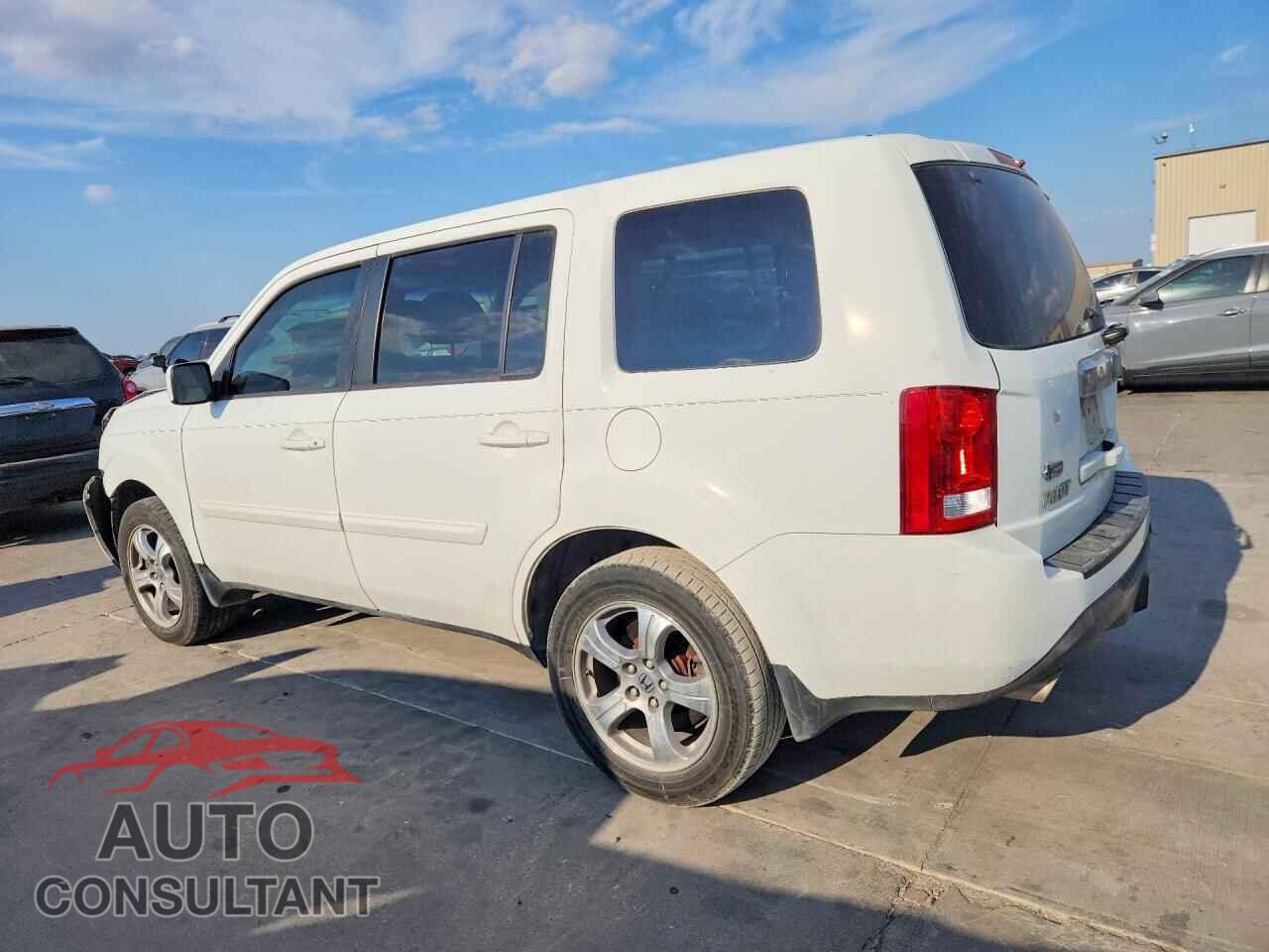 HONDA PILOT 2015 - 5FNYF3H57FB027970