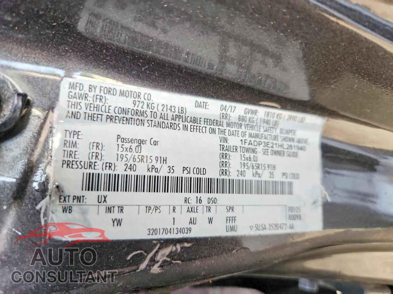 FORD FOCUS 2017 - 1FADP3E21HL261940