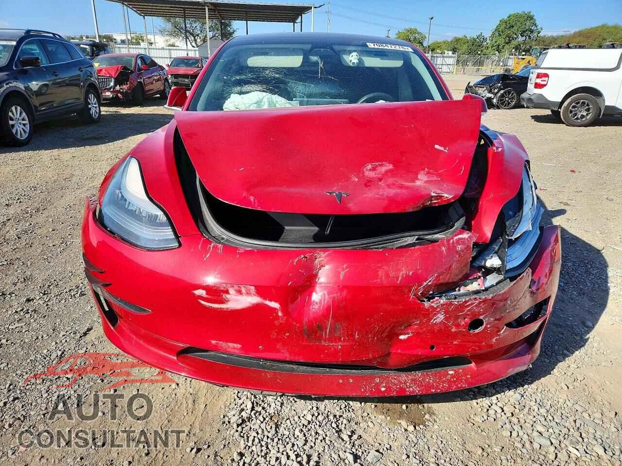 TESLA MODEL 3 2018 - 5YJ3E1EA5JF155054