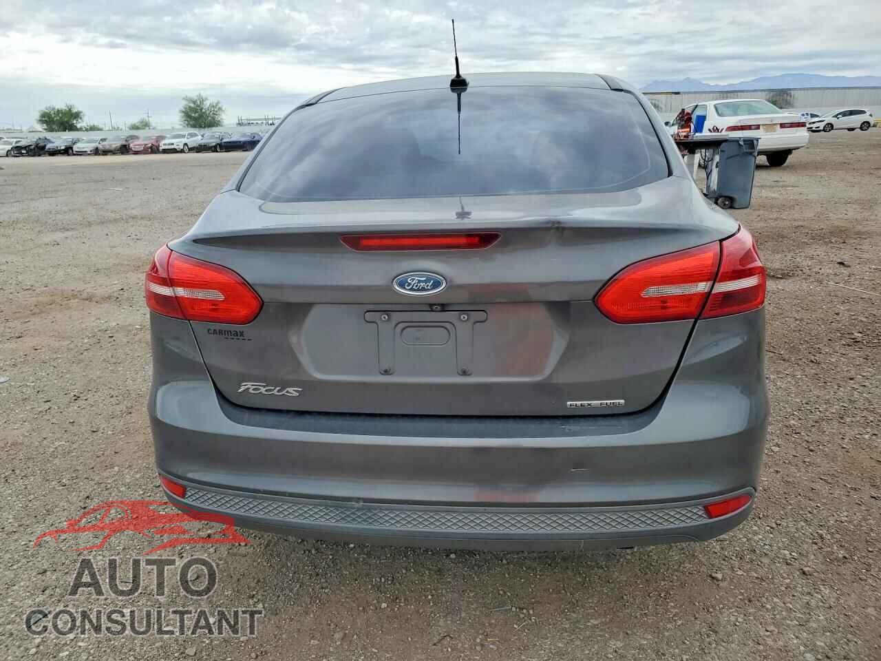 FORD FOCUS 2016 - 1FADP3E25GL369136