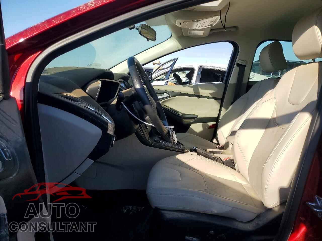 FORD FOCUS 2017 - 1FADP3R44HL263791