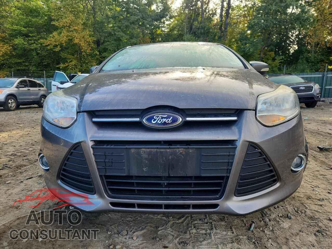 FORD FOCUS 2014 - 1FADP3K27EL201600