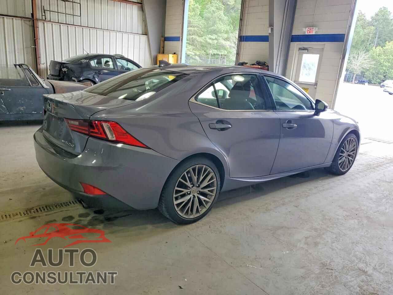 LEXUS IS 2015 - JTHCF1D25F5016427