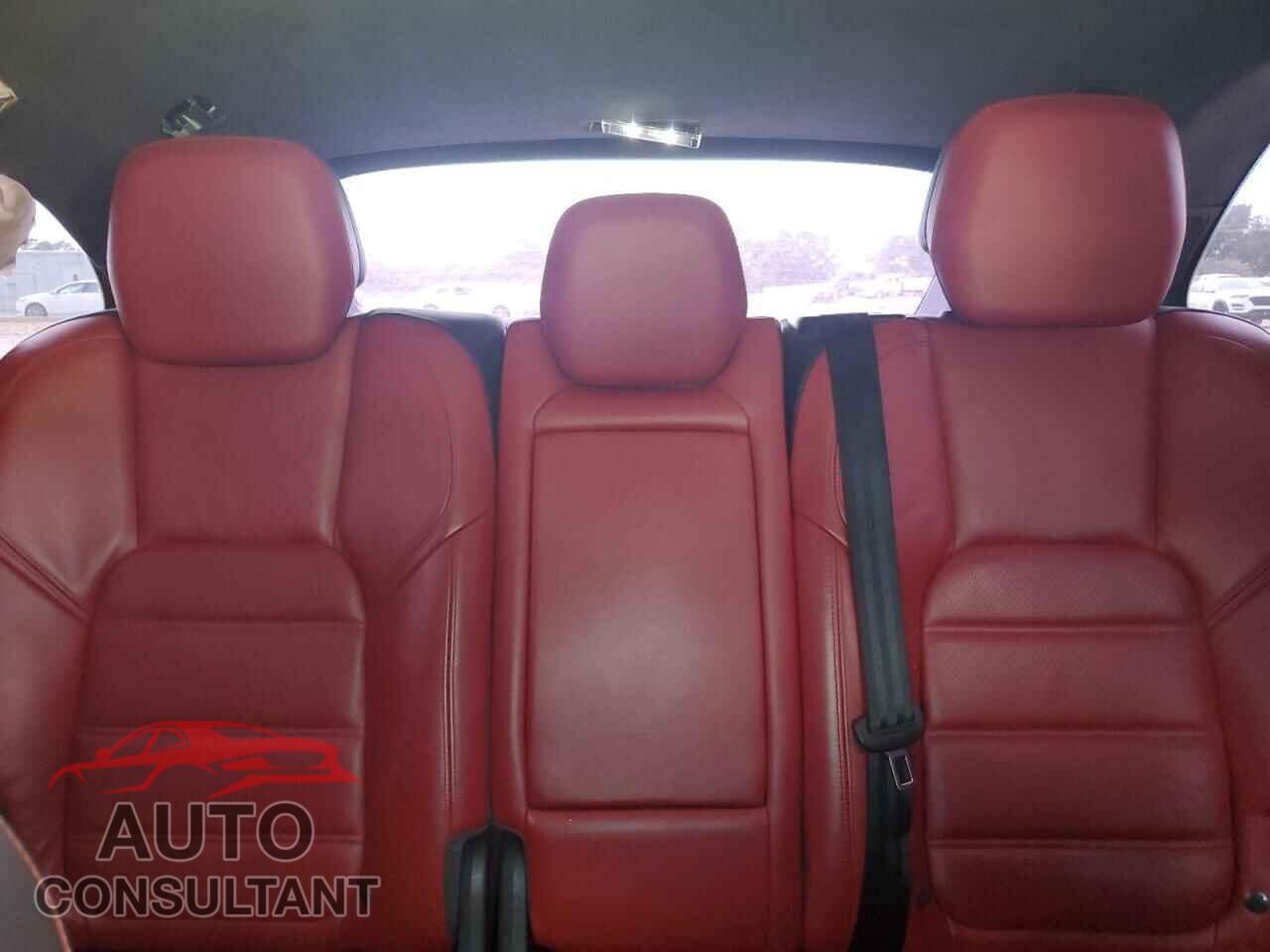 PORSCHE CAYENNE 2015 - WP1AC2A28FLA81195