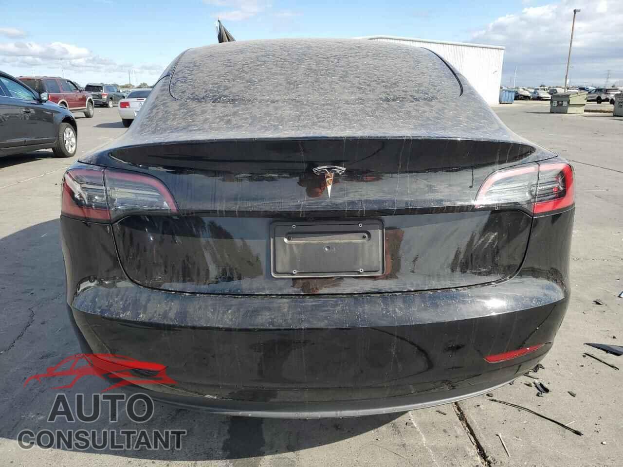 TESLA MODEL 3 2023 - 5YJ3E1EA0PF697557
