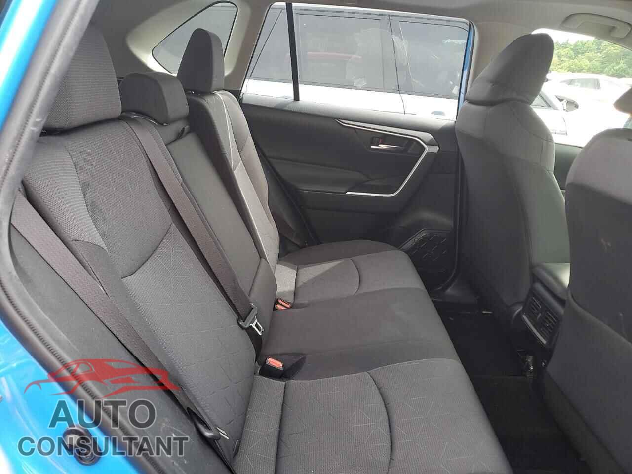 TOYOTA RAV4 2019 - JTMP1RFVXKD015877