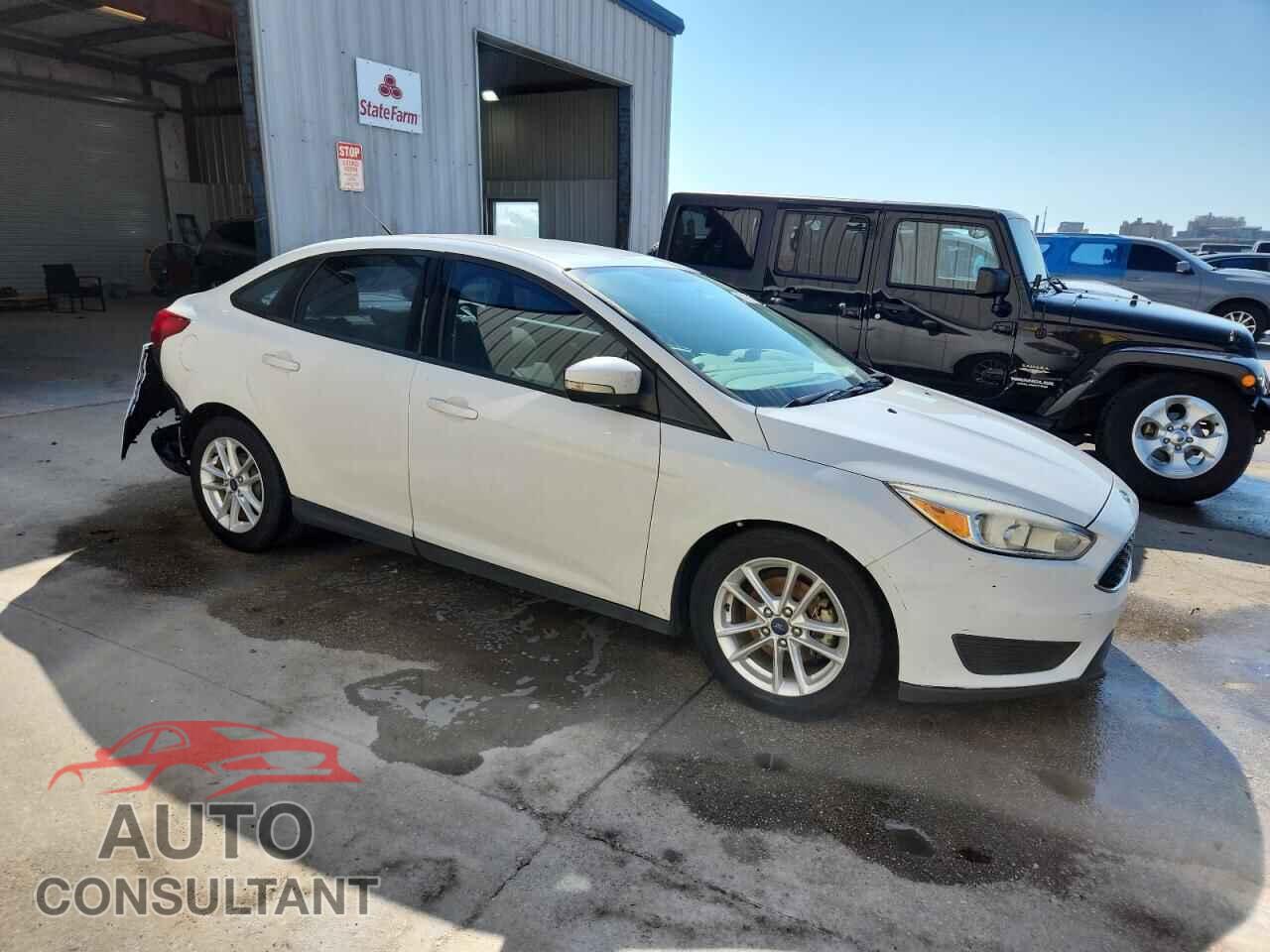 FORD FOCUS 2016 - 1FADP3F29GL389646