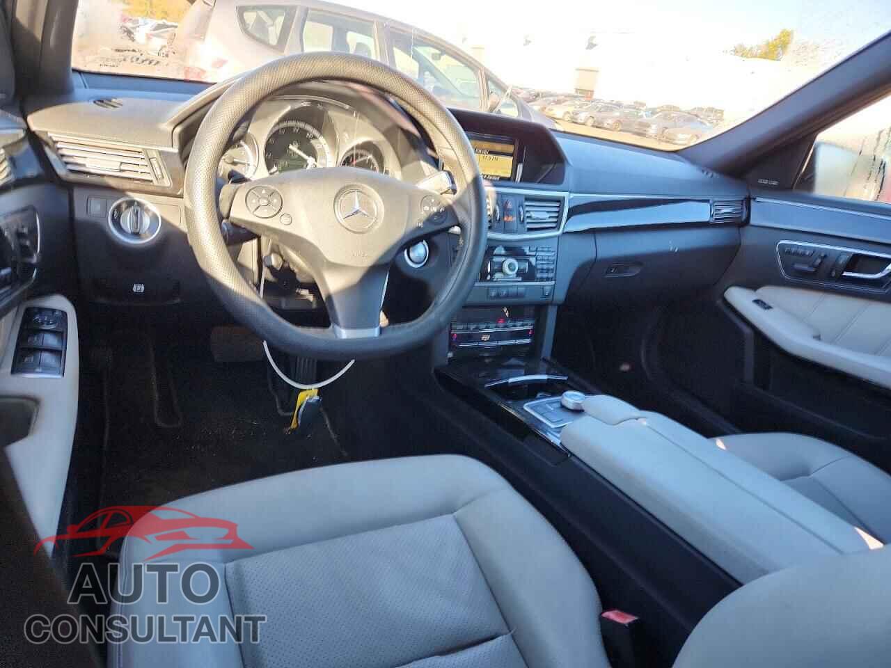 MERCEDES-BENZ E-CLASS 2011 - WDDHF8HB4BA308412