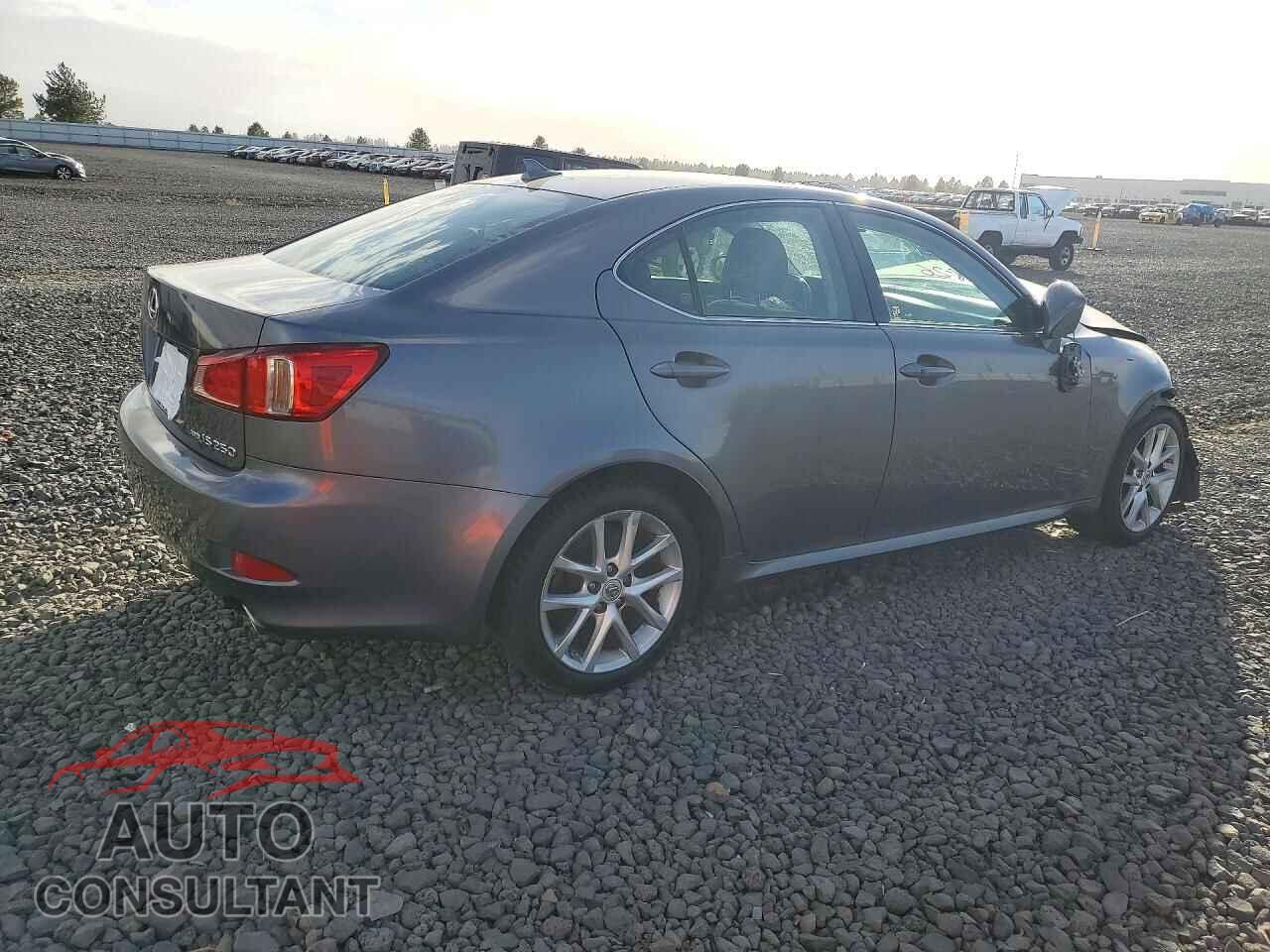 LEXUS IS 2013 - JTHCF5C26D5061883