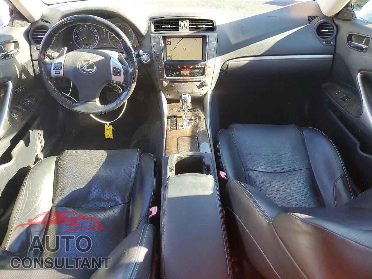 LEXUS IS 2011 - JTHCE5C23B5000586
