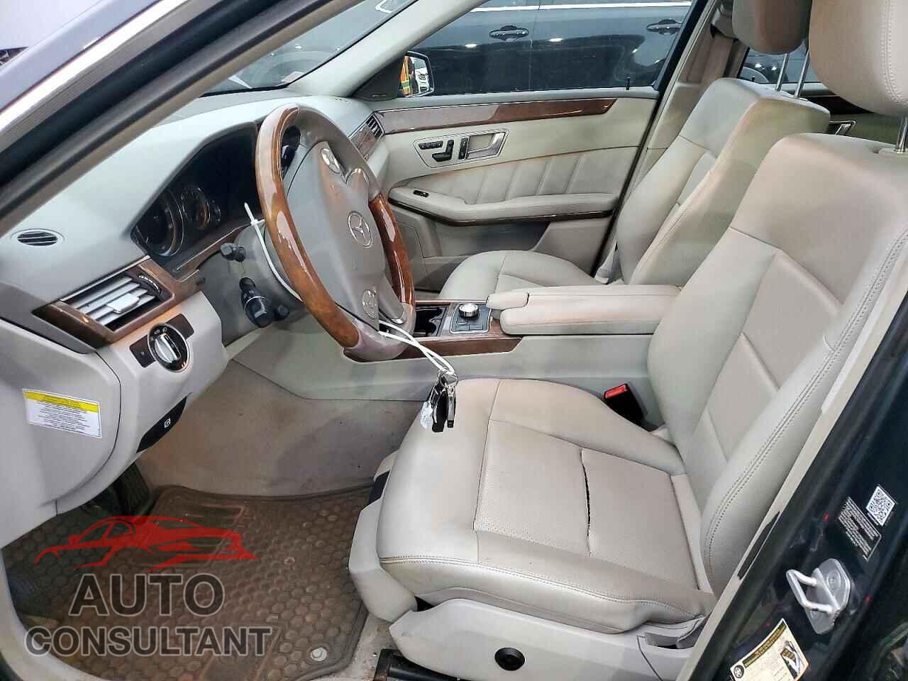 MERCEDES-BENZ E-CLASS 2013 - WDDHF8JB1DA742915