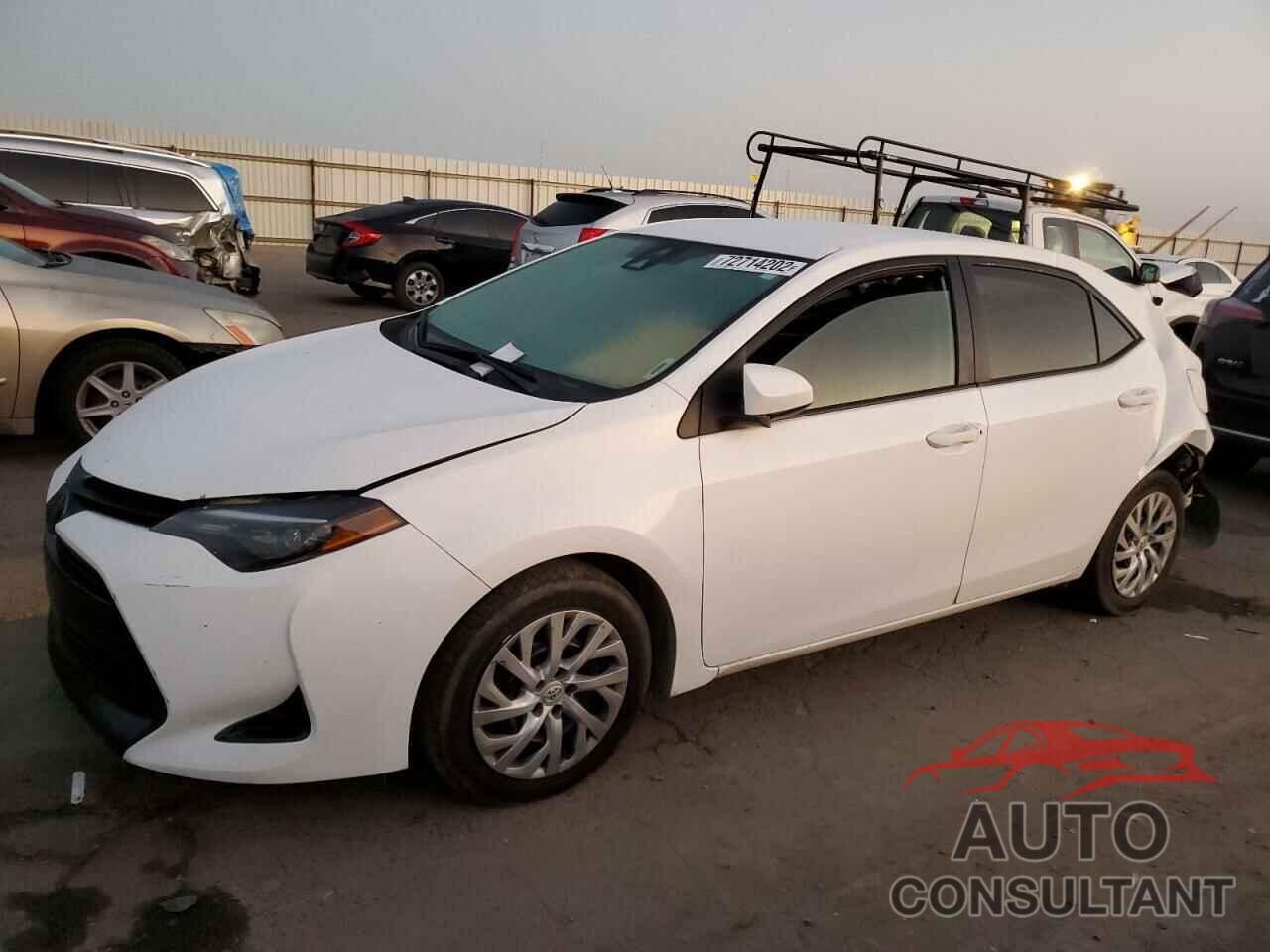 TOYOTA COROLLA 2018 - 2T1BURHE9JC070766