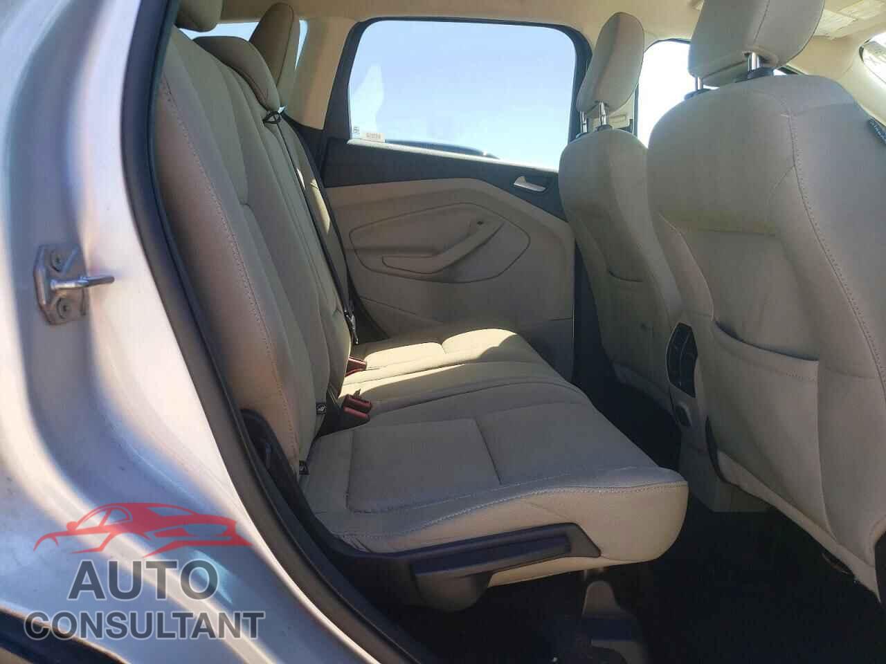FORD ESCAPE 2019 - 1FMCU0G96KUC09031