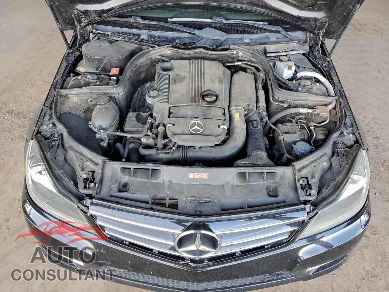 MERCEDES-BENZ C-CLASS 2014 - WDDGF4HB7ER314246