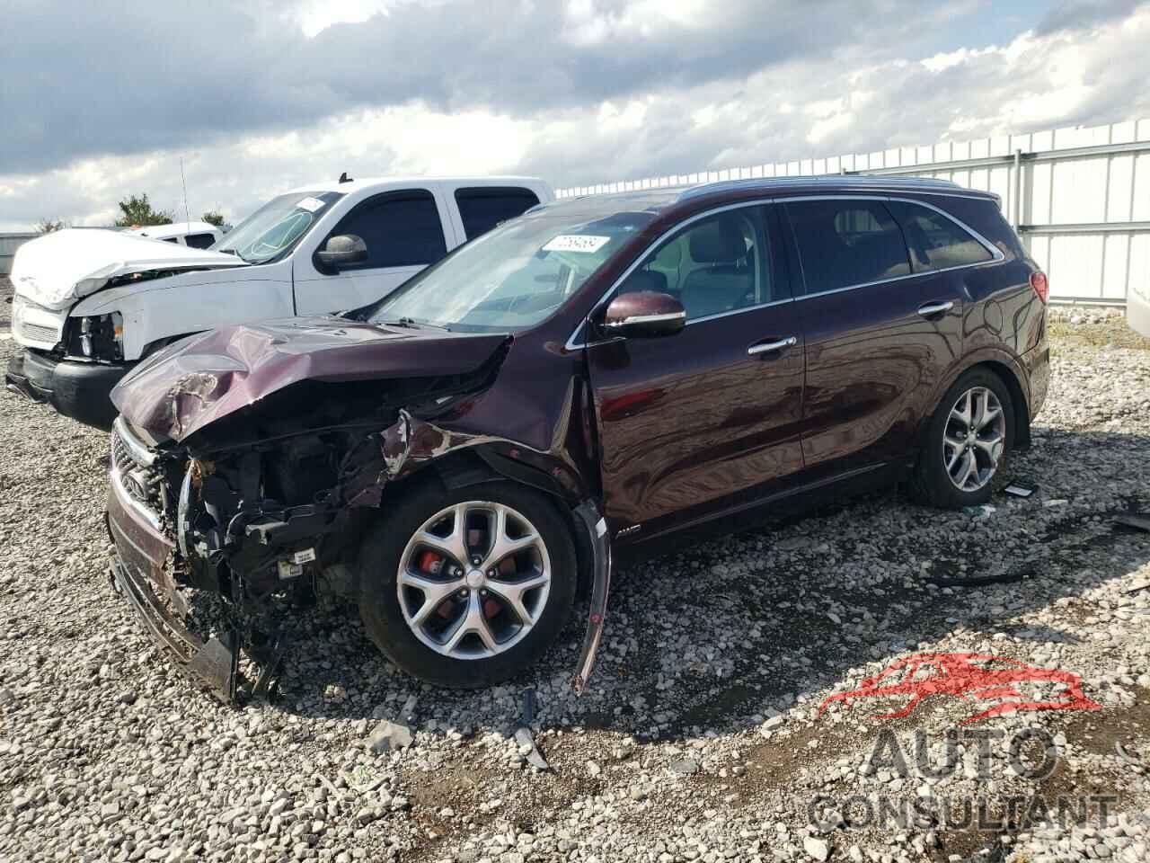 KIA SORENTO 2018 - 5XYPKDA57JG419629