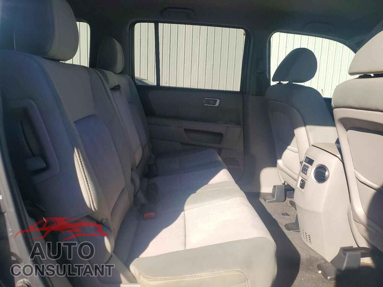 HONDA PILOT 2012 - 5FNYF3H45CB009888