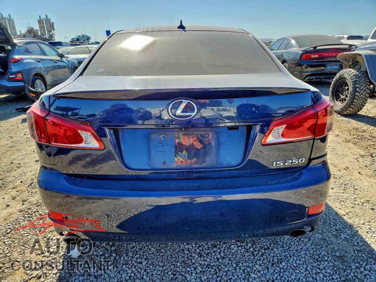 LEXUS IS 2012 - JTHBF5C28C5161395