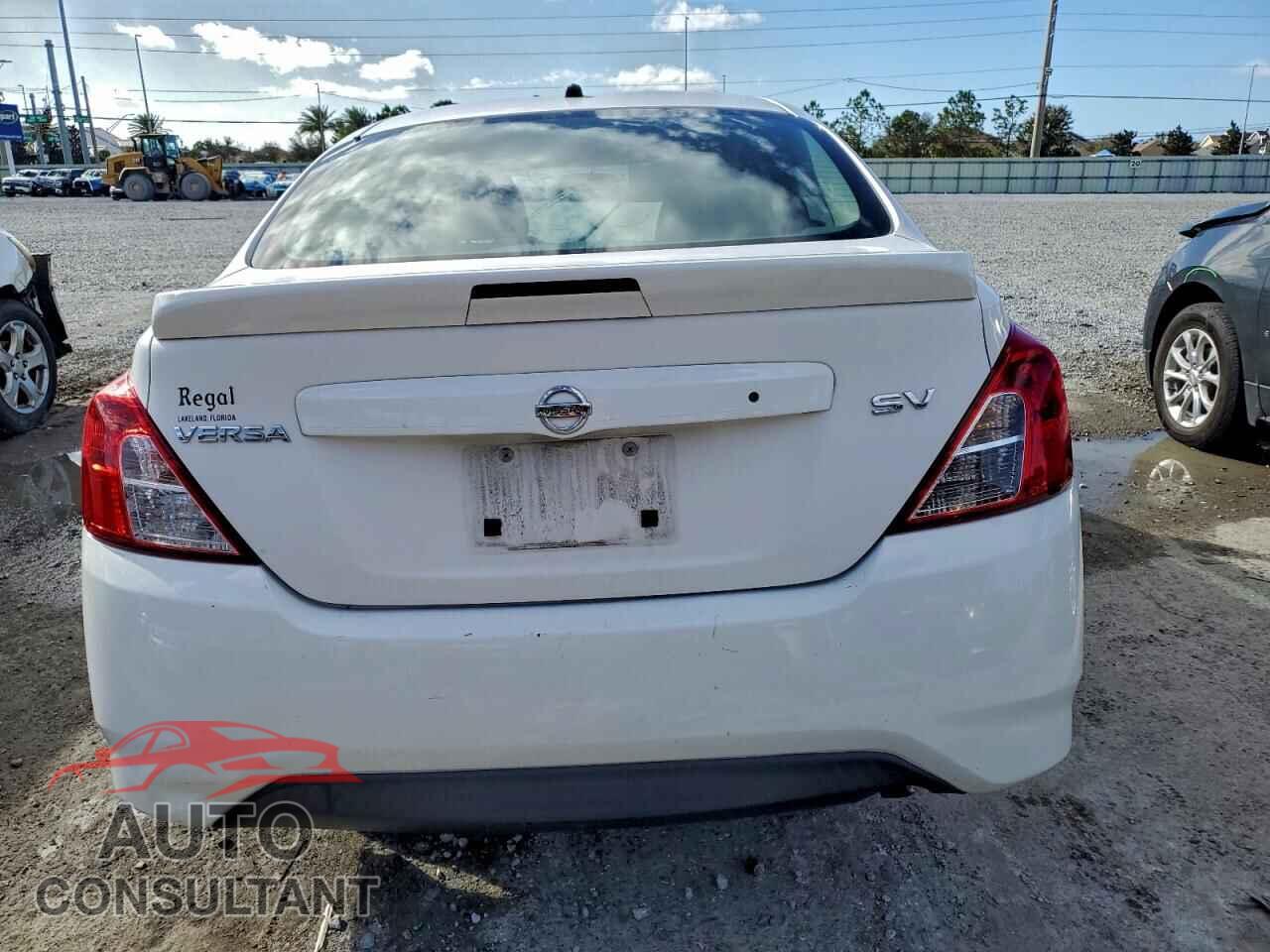 NISSAN VERSA 2017 - 3N1CN7AP3HL801381