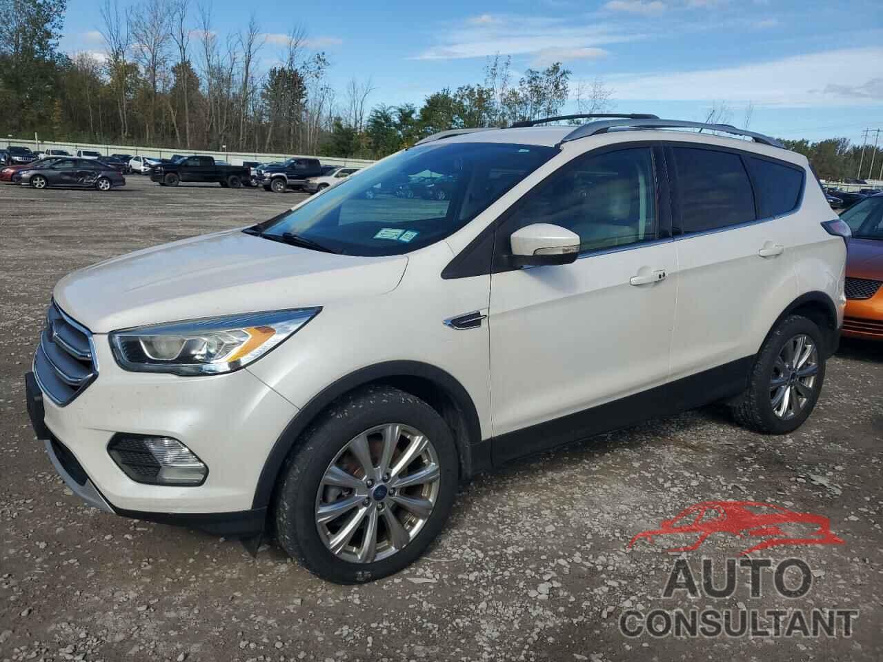 FORD ESCAPE 2017 - 1FMCU9J90HUA86297