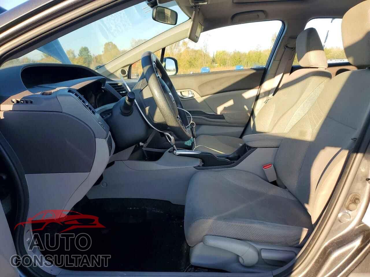HONDA CIVIC 2012 - 2HGFB2F86CH529371