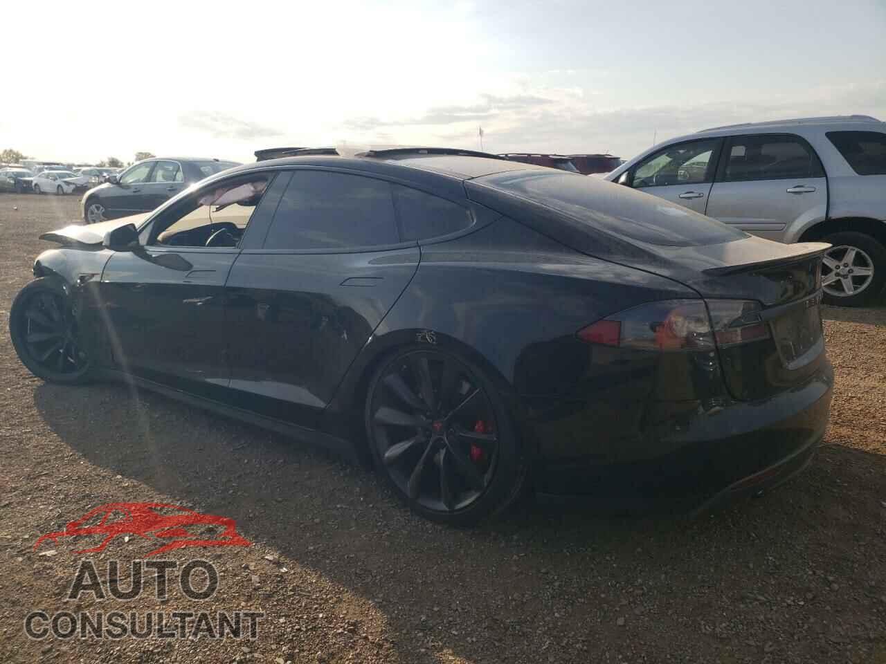 TESLA MODEL S 2016 - 5YJSA1E49GF125873