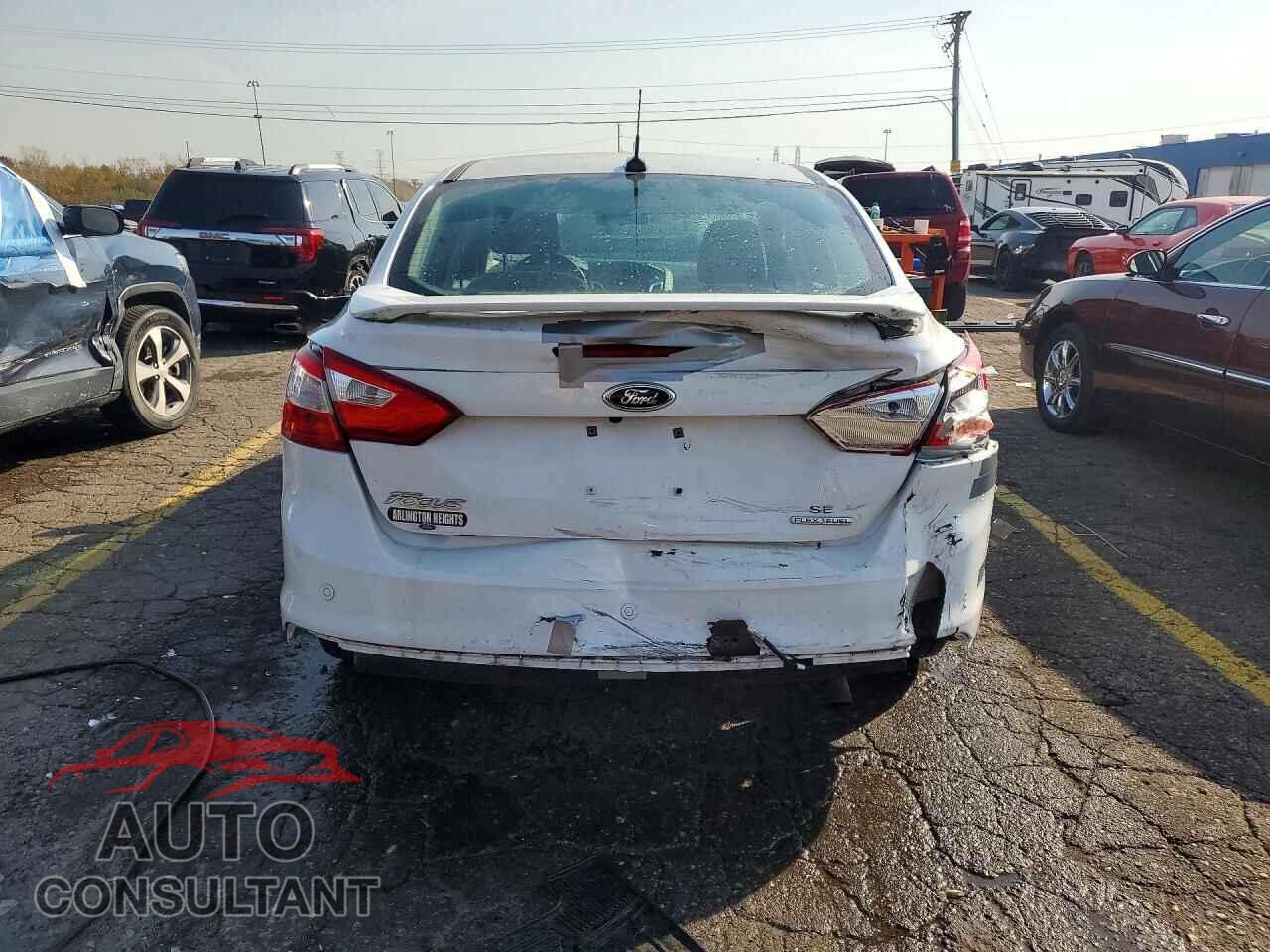 FORD FOCUS 2014 - 1FADP3F20EL240846