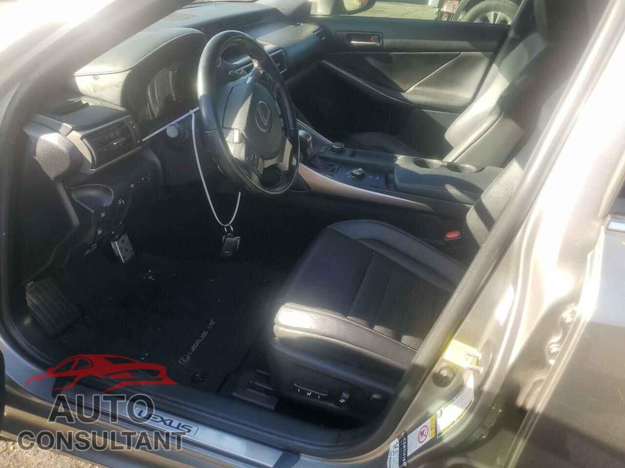 LEXUS IS 2017 - JTHBA1D2XH5040655