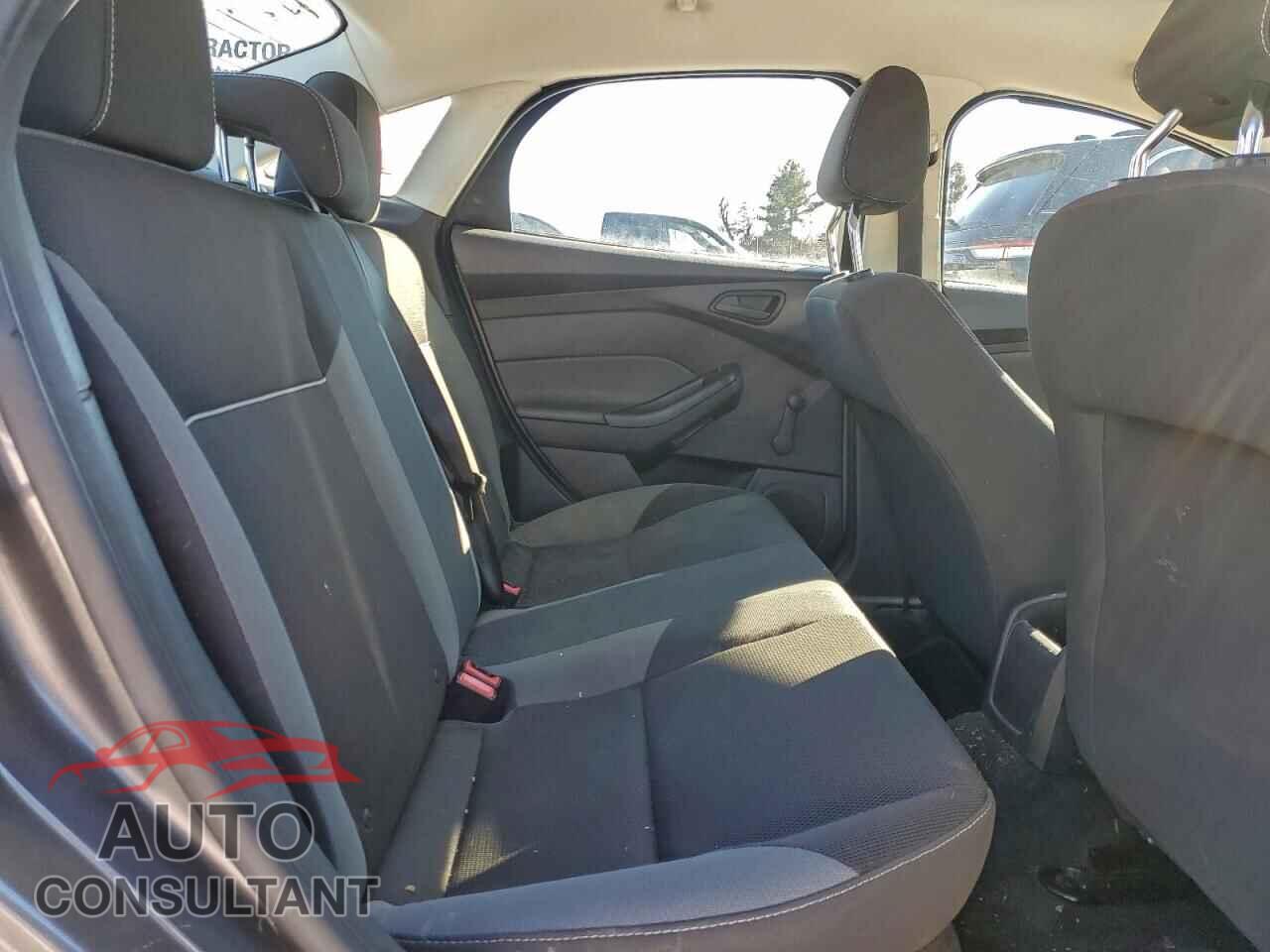 FORD FOCUS 2013 - 1FADP3E28DL360054