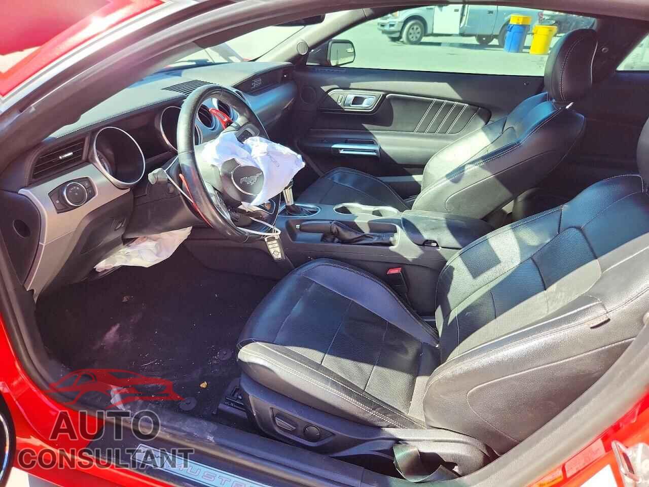FORD MUSTANG 2020 - 1FA6P8TH1L5120862