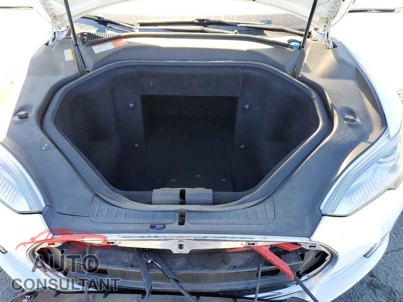 TESLA MODEL S 2015 - 5YJSA1H11FFP75474