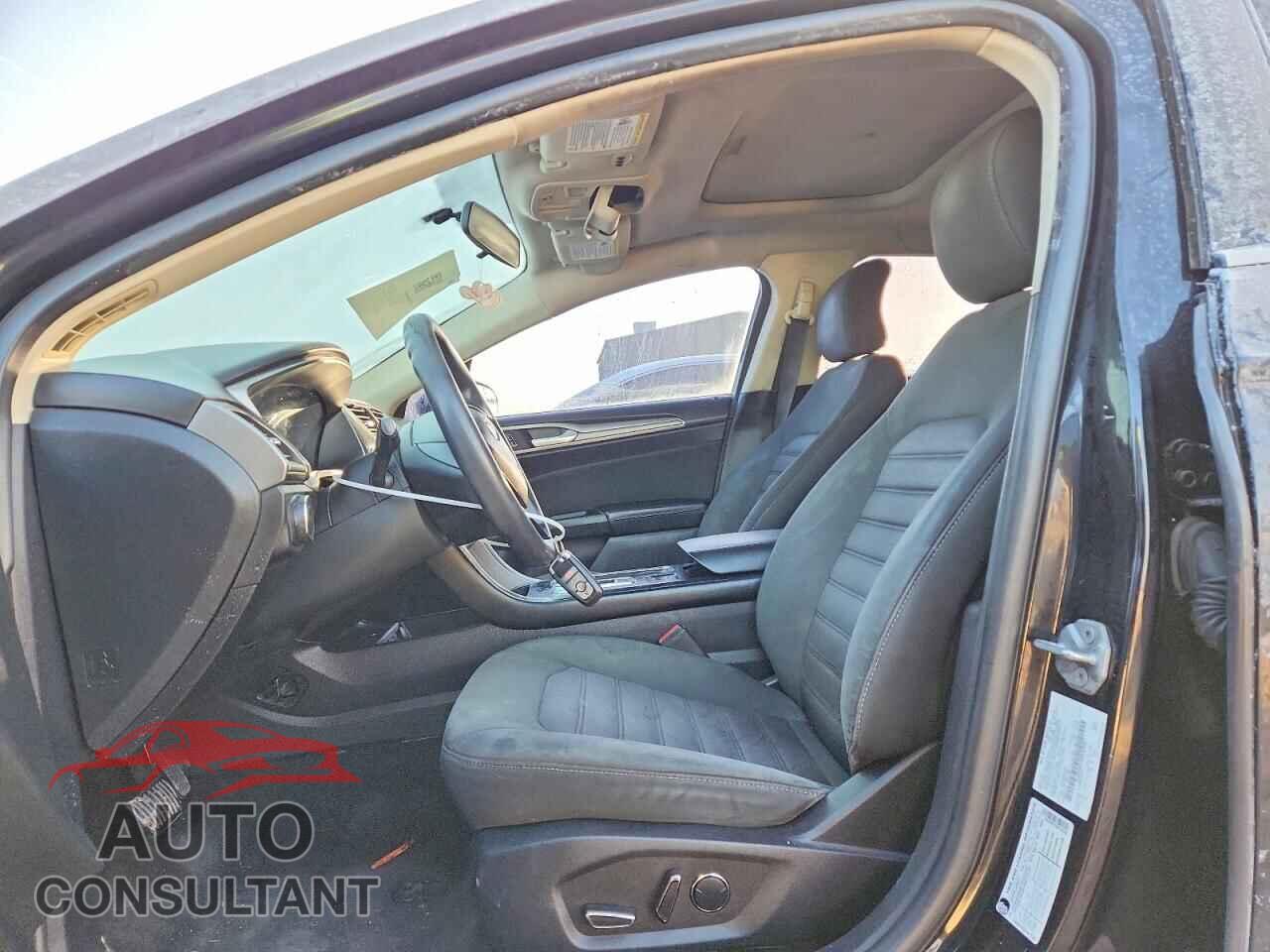 FORD FUSION 2017 - 3FA6P0H75HR182500