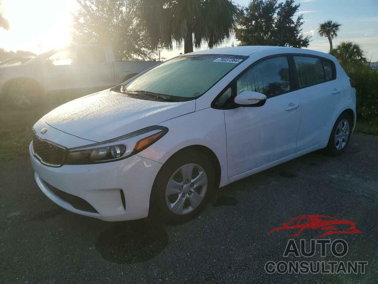 KIA FORTE 2017 - KNAFK5A89H5702058