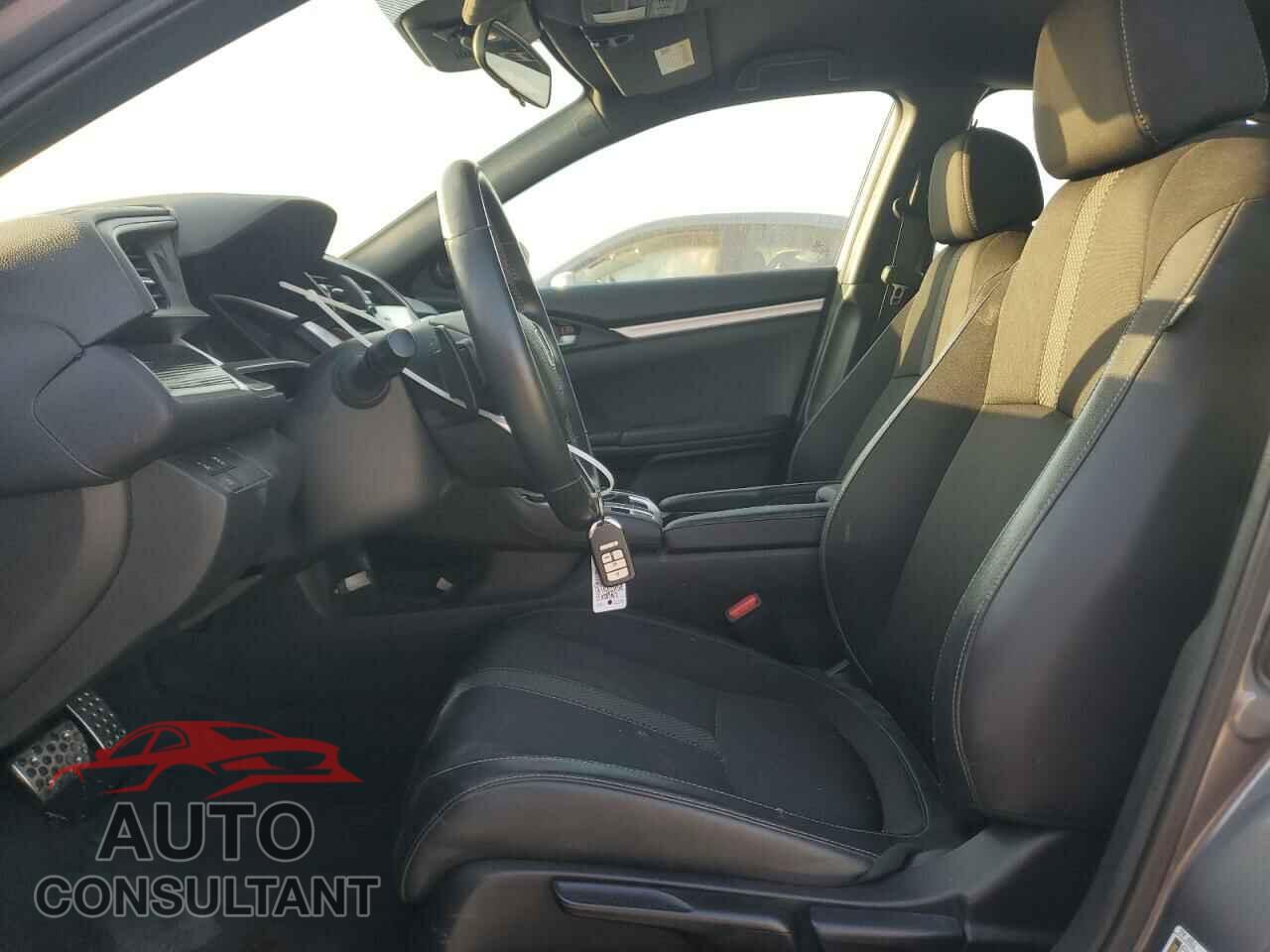 HONDA CIVIC 2021 - 19XFC2F82ME201745