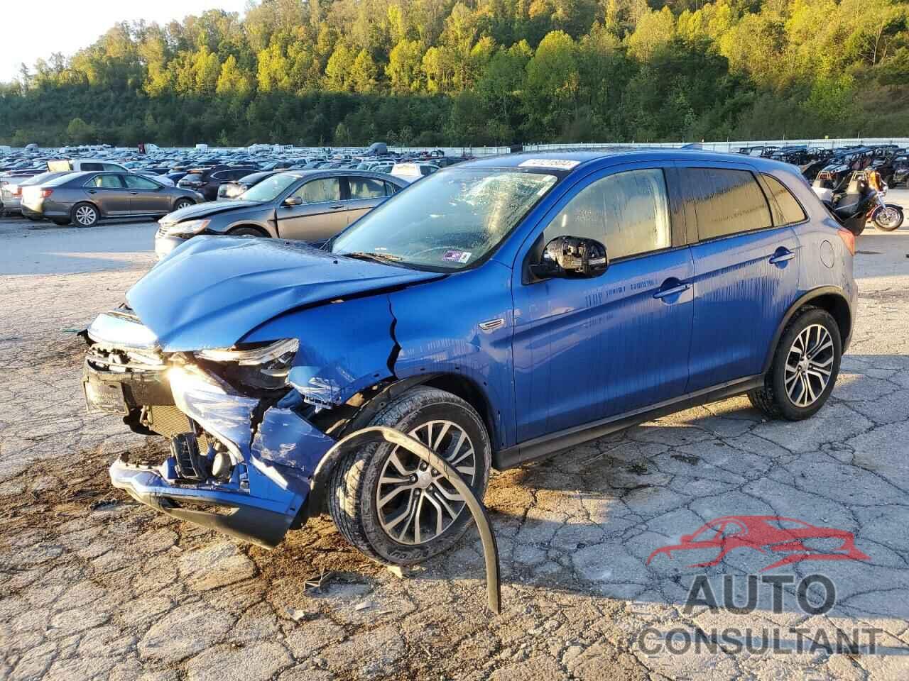 MITSUBISHI OUTLANDER 2018 - JA4AR3AU1JU016435
