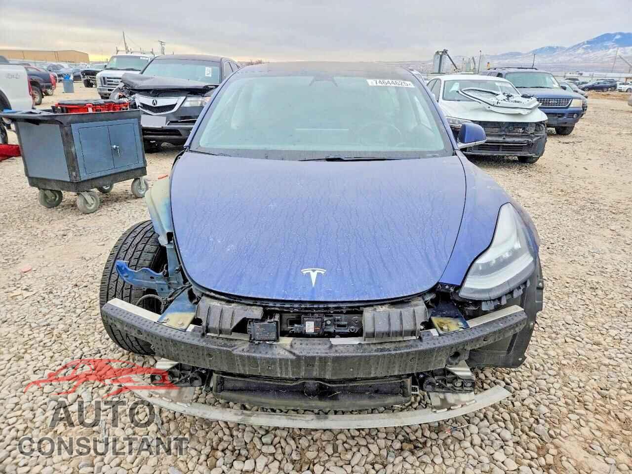 TESLA MODEL 3 2018 - 5YJ3E1EA8JF041291