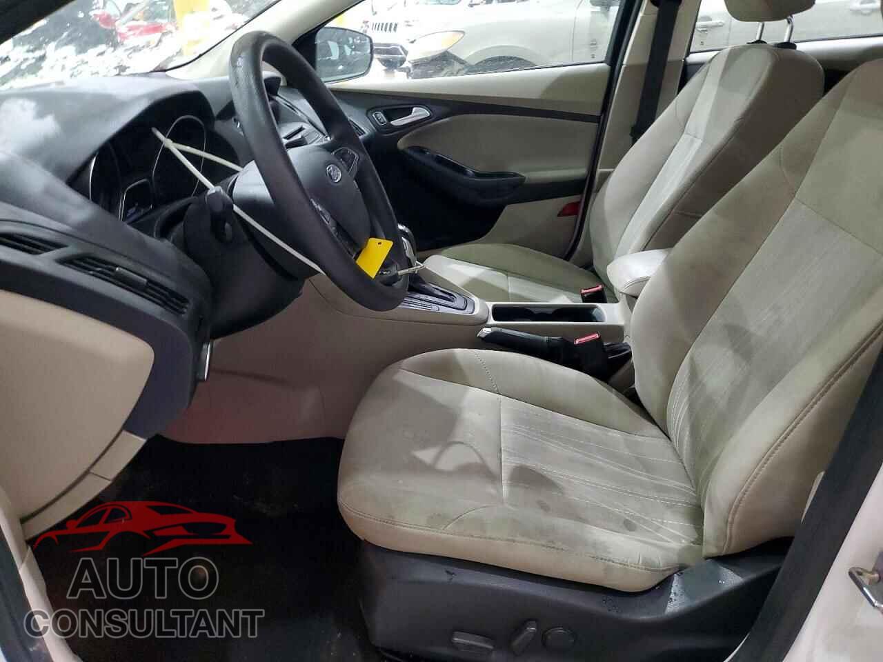 FORD FOCUS 2016 - 1FADP3F20GL210829
