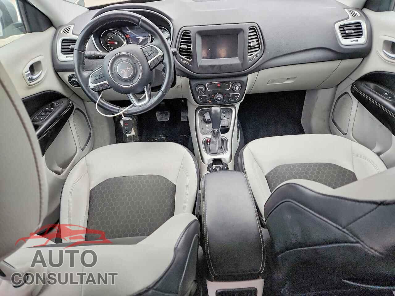 JEEP COMPASS 2018 - 3C4NJDBB8JT177196