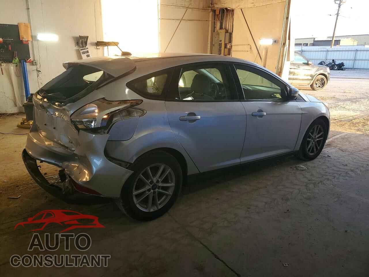 FORD FOCUS 2017 - 1FADP3K26HL259556