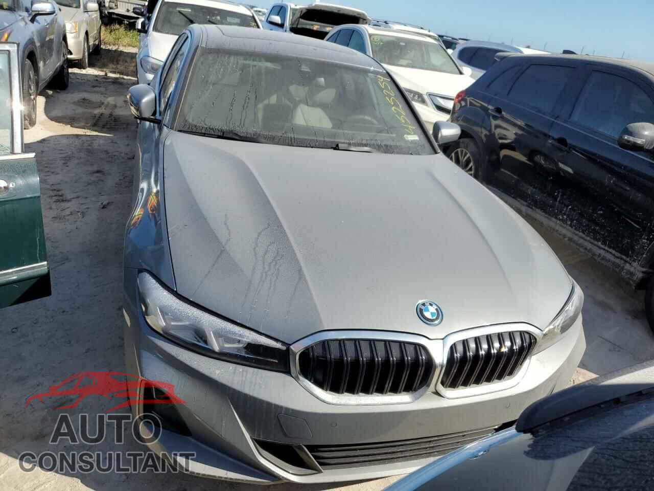 BMW 3 SERIES 2024 - 3MW39FF07R8E10100